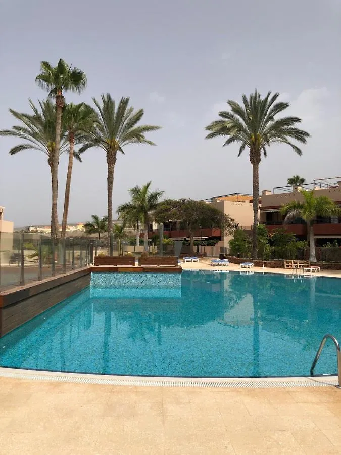 Apartment 2 Bedroom With Parking, Wifi, Views & Heated Pool Playa Paraiso